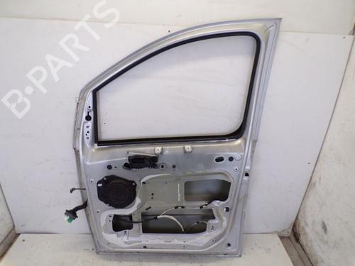 Right front door PEUGEOT EXPERT Van (VF3A_, VF3U_, VF3X_) 1.6 HDi 90 8V | BP29099824C3