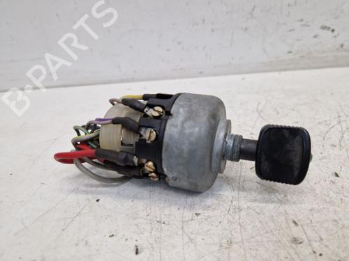Used Headlight switch Headlight switch MERCEDES-BENZ /8 (W115) 230.4 (115.017) (110 hp) 33907910 33907910