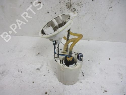 Used Fuel pump BMW 1 (F20) 118 d (143 hp) 28370955