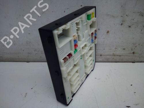 Used Fuse box RENAULT KANGOO Express (FW0/1_) 1.5 dCi 90 (FW0G, FW05, FW08, FW11) (90 hp) 25826513
