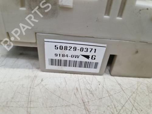 Fuse box MITSUBISHI GRANDIS (NA_W) 2.0 DI-D (NA8W) | BP23411839E1