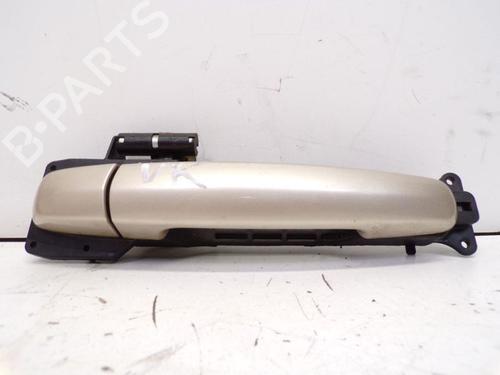 Used Front right exterior door handle SUZUKI GRAND VITARA II (JT, TE, TD) 1.6 All-wheel Drive (JB416) (106 hp) 32523945