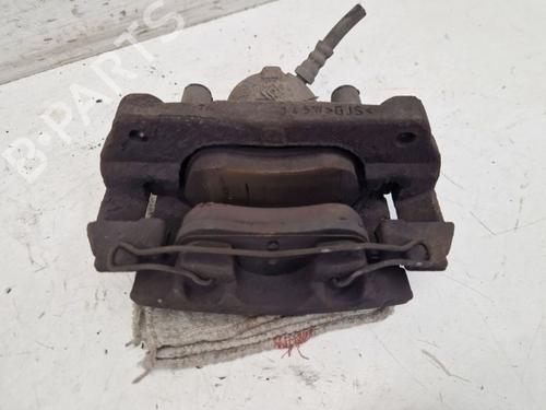 Used Right front brake caliper Right front brake caliper RENAULT CAPTUR I (J5_, H5_) 1.3 TCe 150 (J5NK, J5JS) (150 hp) 39008001 39008001