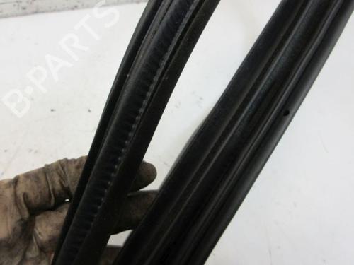 Rubber door seal VOLVO XC90 I (275) 2.5 T AWD | BP29092653C142 