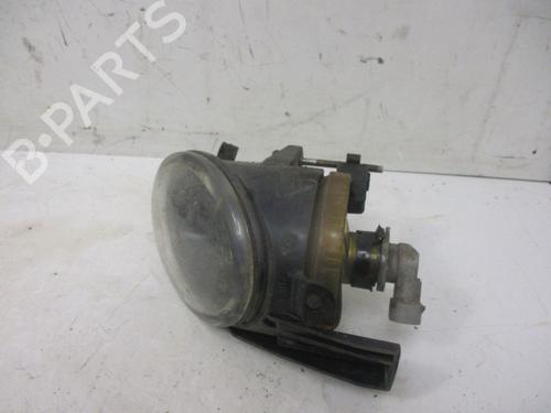 Right front fog light VW PASSAT B6 Variant (3C5) 2.0 TDI | BP37116207C31 - Image 2
