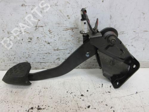 pedal-smart-roadster-452-2003-2004-2005-37126318 main image