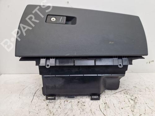 Handskerum VOLVO V70 II (285) D5 (185 hp) 29523471