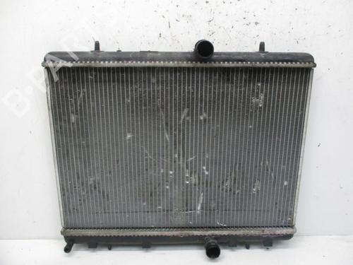 Used Water radiator Water radiator 37118489 37118489