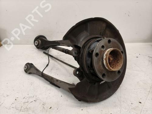 Venstre hjullejehus spindel Venstre hjullejehus spindel BMW 1 (F20) 118 d (143 hp) 39742749 39742749