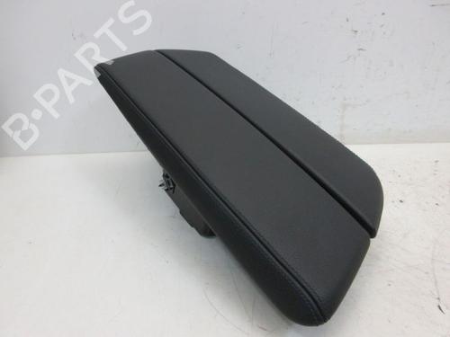 Used Armrest / Center console Armrest / Center console 37131746 37131746