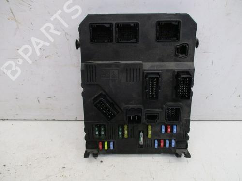 Sikringsdose PEUGEOT 407 SW (6E_, 6D_) 2.0 (136 hp) 29086503