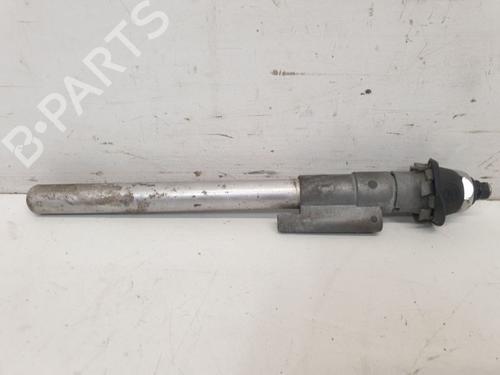 Antenne/Base Antenne/Base MERCEDES-BENZ /8 (W115) 230.4 (115.017) (110 hp) 33907925 33907925