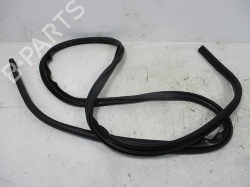 Used Rubber door seal DODGE JOURNEY 2.0 CRD (140 hp) 18798222