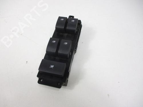 Used Switch OPEL ANTARA A (L07) 2.0 CDTI 4x4 (150 hp) 18790879