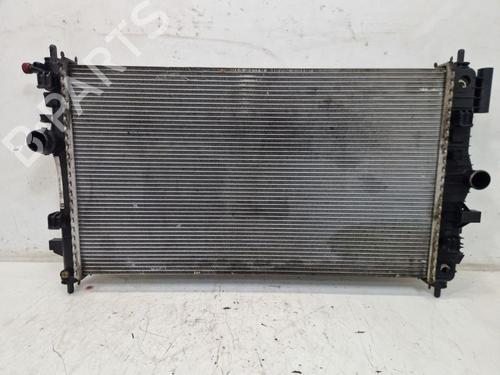 Used Water radiator Water radiator OPEL INSIGNIA A (G09) 2.0 CDTI (68) (160 hp) 32661380 32661380