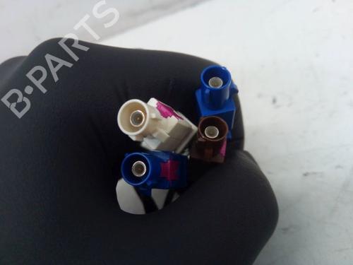 Antenna/Base MITSUBISHI COLT VII Hatchback (VB_) 1.0 MPi (VBXG0) | BP29523781C140 