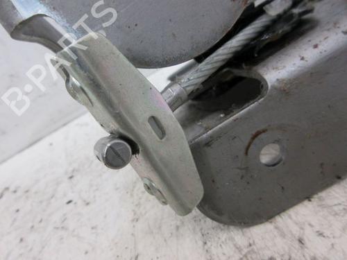 Hand brake PEUGEOT 1007 (KM_) 1.4 | BP37123745I18 - Image 6