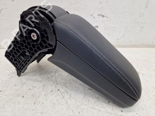 Used Armrest / Center console Armrest / Center console 36569044 36569044