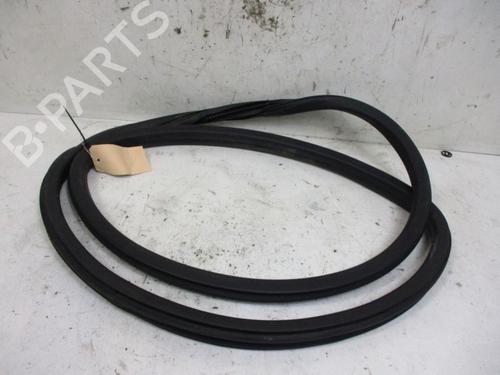 Used Rubber door seal PEUGEOT 208 I (CA_, CC_) 1.6 BlueHDi 100 (100 hp) 18799985
