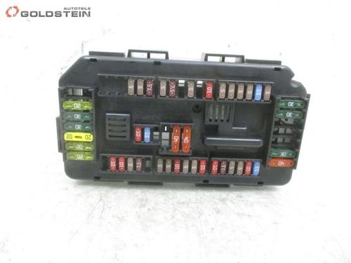 Used Fuse box Fuse box 37104731 37104731