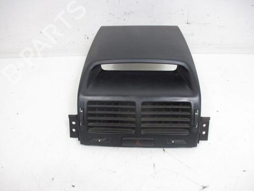 Used Air vent SUZUKI GRAND VITARA II (JT, TE, TD) 1.9 DDiS All-wheel Drive (JT419, TD44, JB419WD, JB419XD,... (129 hp) 18794704