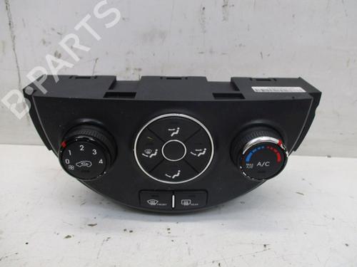Used Climate control Climate control 37118890 37118890
