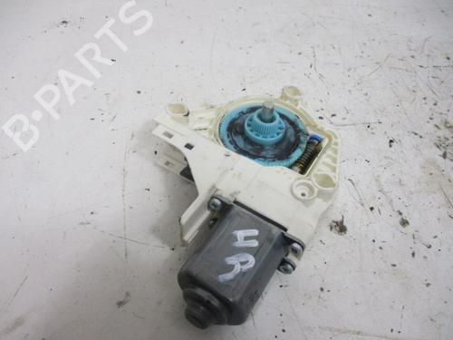 Used Right rear window motor AUDI A1 Sportback (8XA, 8XF) 1.2 TFSI (86 hp) 25826132