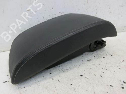 Used Armrest / Center console FORD MONDEO IV Turnier (BA7) 2.0 TDCi (140 hp) 19293044