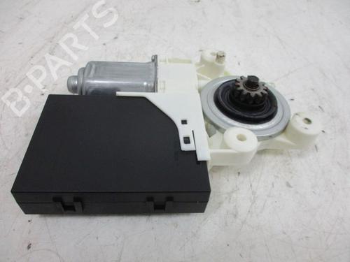 electronic-module-volvo-s40-ii-544-2003-2004-2005-2006-2007-2008-2009-2010-2011-2012-37112421 main image