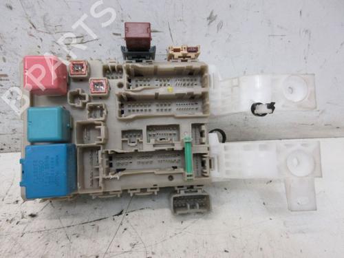 Used Fuse box TOYOTA YARIS (_P9_) 1.4 D-4D (NLP90_, NLP90R) (90 hp) 29092189