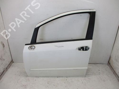 Used Left front door FIAT GRANDE PUNTO (199_) 1.4 (199AXB11, 199AXB1A, 199BXB1A, 199AXL1A) (77 hp) 28307630