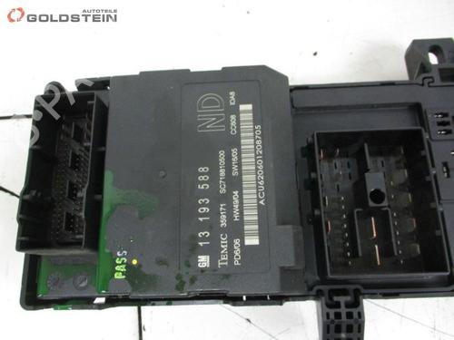 Fuse box OPEL SIGNUM Hatchback (Z03) 1.9 CDTI (F48) | BP37108044E1 - Image 3