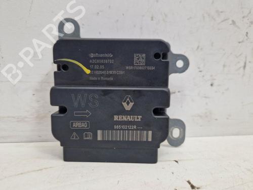 Centralita DACIA SANDERO II 1.0 SCe 75 (B8JC, B8JD, B8NC) (73 hp) 32343661