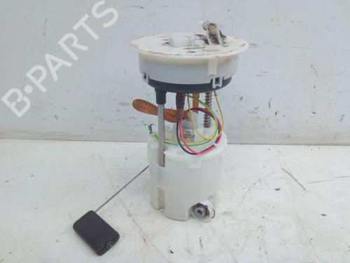 Used Fuel pump OPEL AGILA B (H08) 1.0 (F68) (65 hp) 29109694