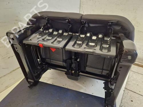 Right front seat RENAULT TRAFIC III Van (FG_) 1.6 dCi 95 (FGMJ, FGMR) | BP31588600C16 