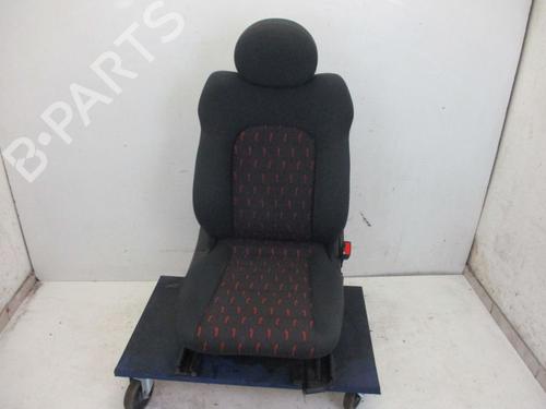 Used Right front seat MERCEDES-BENZ C-CLASS Coupe (CL203) C 180 Kompressor (203.746) (143 hp) 18795153