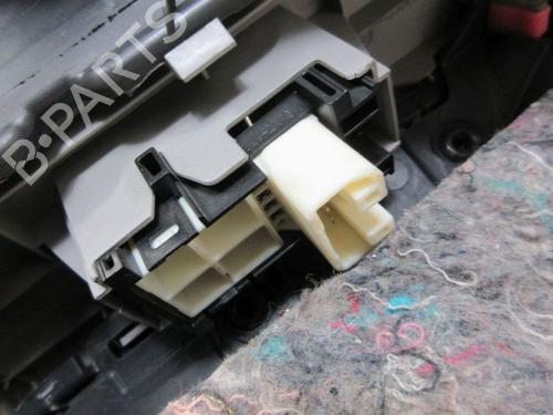 Front right panel TOYOTA YARIS (_P9_) 1.4 D-4D (NLP90_, NLP90R) | BP37126523C59 - Image 10