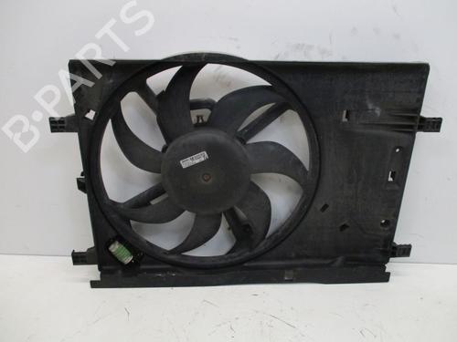 Used Fan FIAT GRANDE PUNTO (199_) 1.4 16V (199BXG1B, 199AXG1B) (95 hp) 18803928