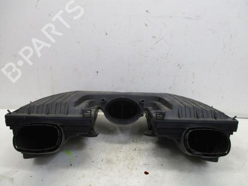 Luftfiltergehäuse für BMW X5 (E70) xDrive 48 i (355 hp) 18802101