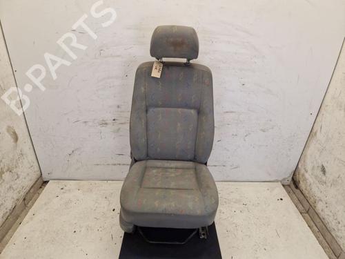 Used Right front seat VW TRANSPORTER T5 Bus (7HB, 7HJ, 7EB, 7EJ) 2.5 TDI (130 hp) 28143619