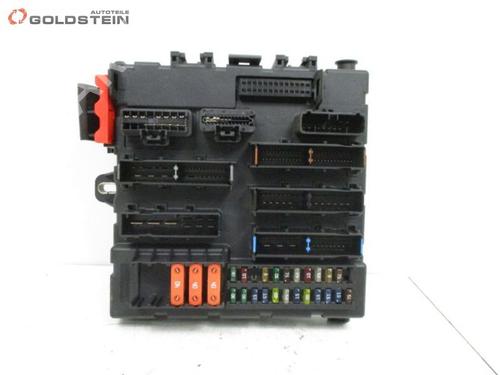 Zekeringkast OPEL SIGNUM Hatchback (Z03) 2.2 direct (F48) (155 hp) 18788355