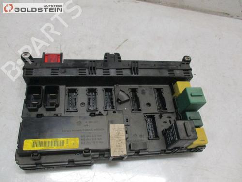 Used Fuse box Fuse box 37094925 37094925