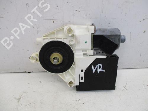 Vindusheismotor høyre foran AUDI A3 (8P1) 2.0 TDI 16V (140 hp) 29085750