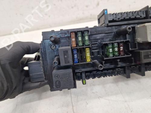 Fuse box MERCEDES-BENZ C-CLASS T-Model (S204) C 200 Kompressor (204.241) | BP38072429E1 - Image 9