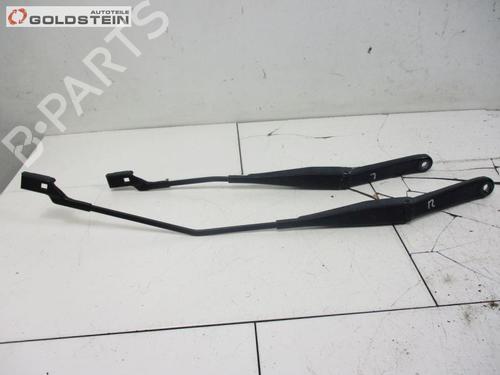 Used Front windshield wiper arm FORD FIESTA VI (CB1, CCN) 1.6 TDCi (95 hp) 18788189
