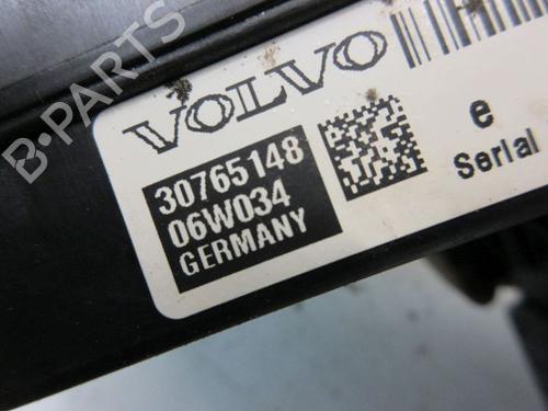 Fuse box VOLVO XC90 I (275) 2.5 T AWD | BP29093183E1
