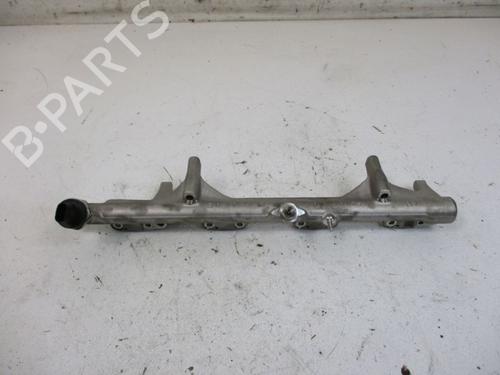 Used Injection rail Injection rail 37115825 37115825