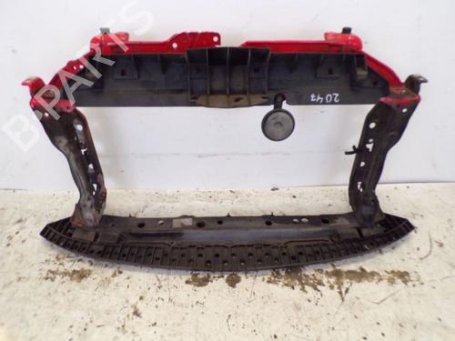 Used Crossmember TOYOTA YARIS (_P9_) 1.0 VVT-i (KSP90_, KSP90R) (69 hp) 21136892