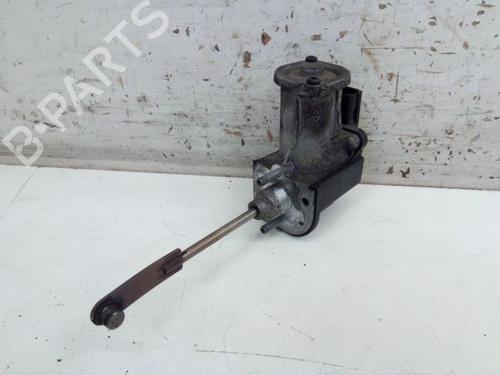 Used Control unit VW TOURAN (1T3) 1.2 TSI (105 hp) 27611138
