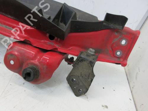 Crossmember TOYOTA YARIS (_P9_) 1.4 D-4D (NLP90_, NLP90R) | BP19296570C162 
